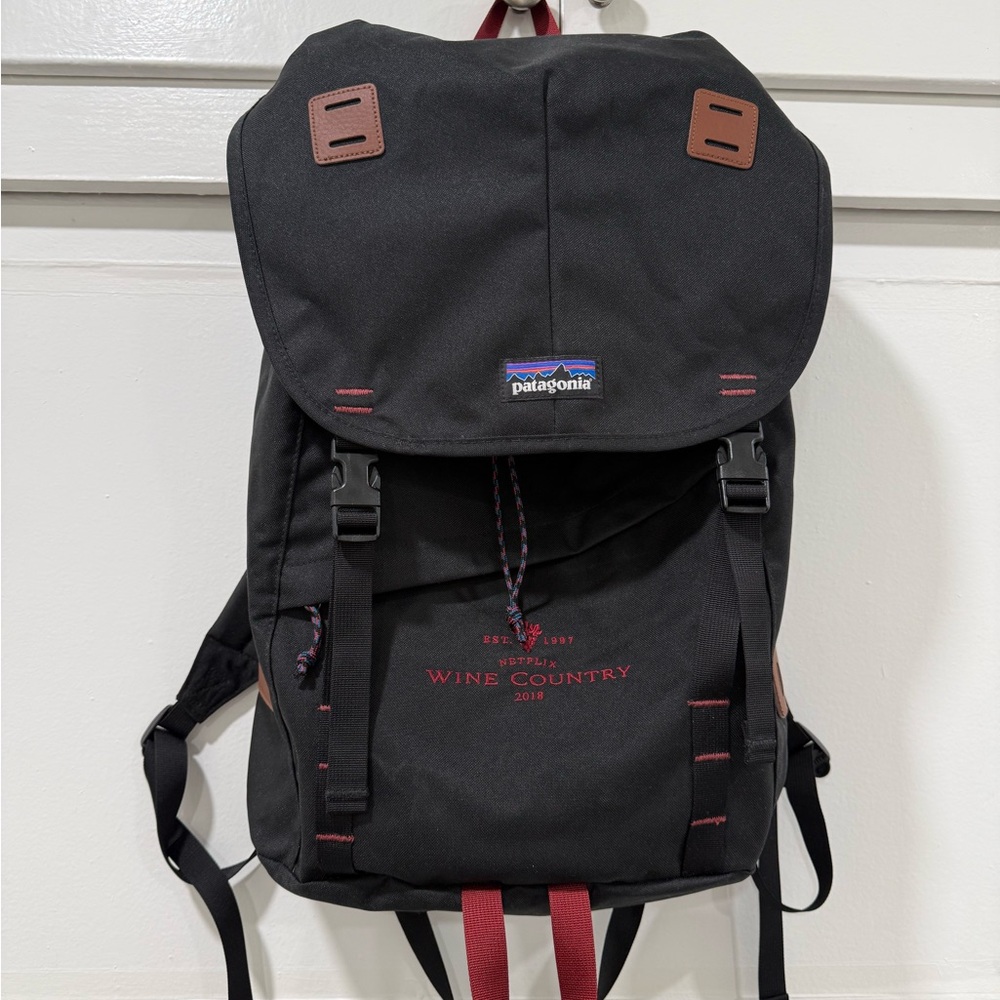 NWOT Patagonia Arbor Pack 26L | Netflix Branded | Wine Country | Black & Red